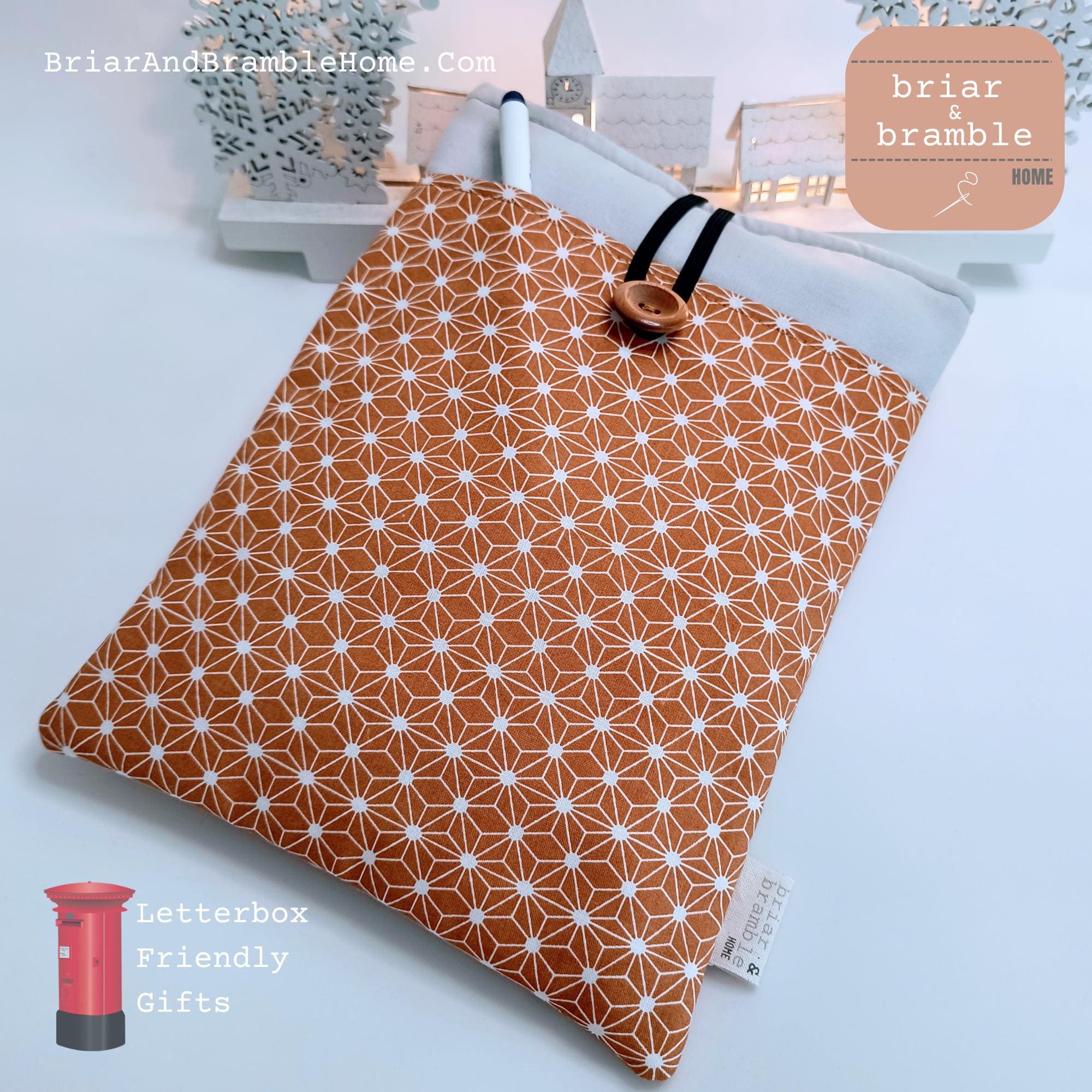 Geo Print Book Sleeve: Padded Book Protector with Pocket